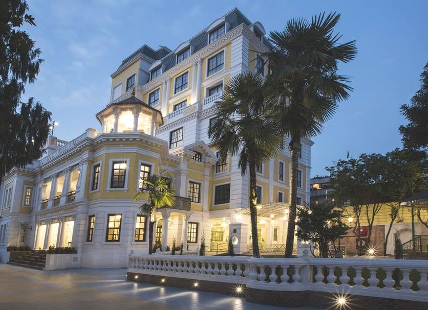 Building Photo