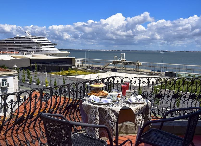 Balcony Photo