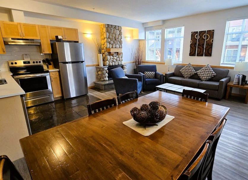 Dining room Photo