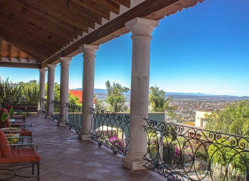 Balcony Photo