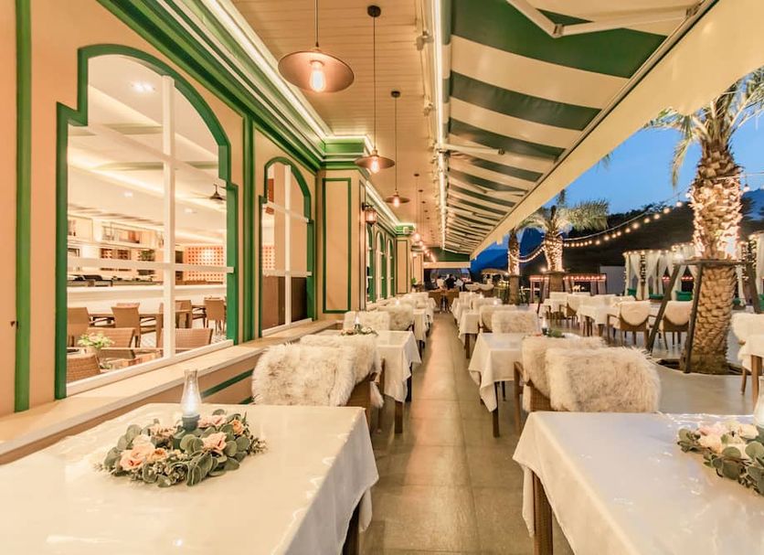 Restaurant Photo